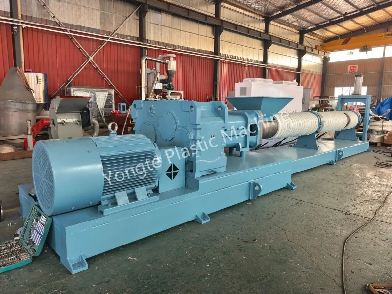 Yongte Rampungake Tes Penerimaan Pabrik saka Extruder Sekrup Kembar Daur Ulang Plastik Khusus kanggo Klien Afrika