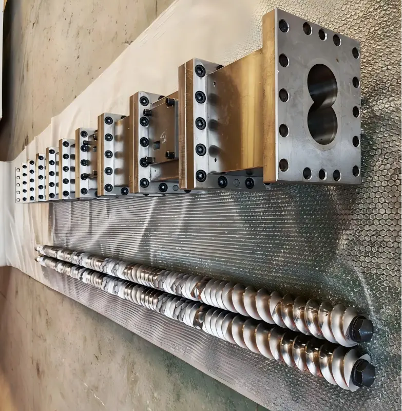 Panyebab pecah dadakan sekrup sajrone operasi extruder granulator WPC