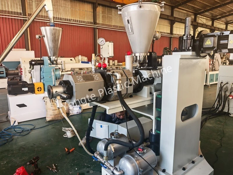 SJSZ35 Conical Double Screw Extruder kanggo Jepang